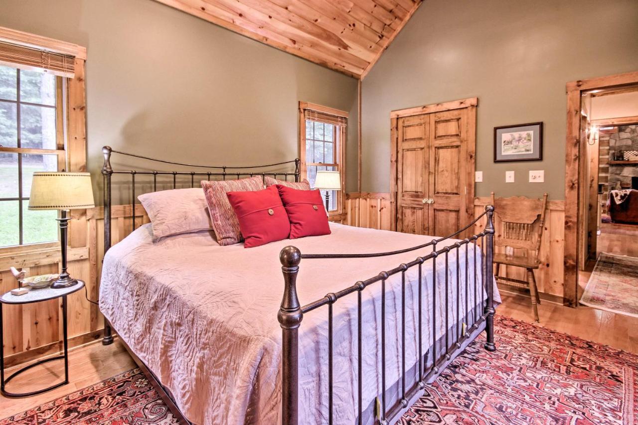 Creekside Berkeley Springs Cabin On 35 Acres! Экстерьер фото