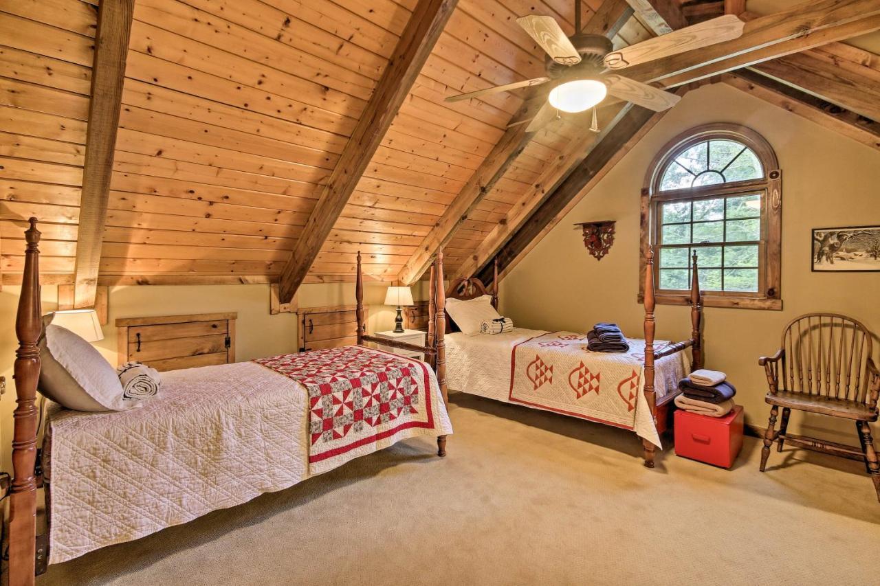 Creekside Berkeley Springs Cabin On 35 Acres! Экстерьер фото