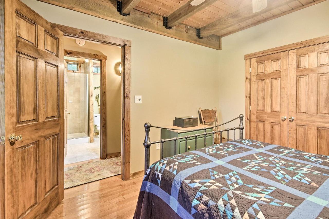 Creekside Berkeley Springs Cabin On 35 Acres! Экстерьер фото