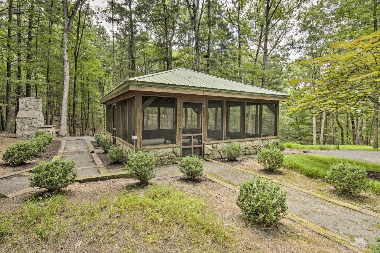 Creekside Berkeley Springs Cabin On 35 Acres! Экстерьер фото